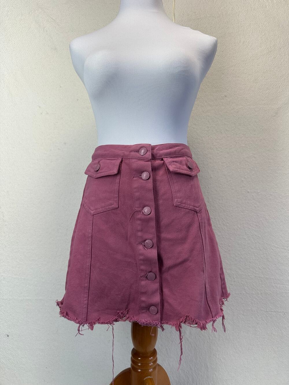 Signature 8 Mauve Button-Front Raw Hem Denim Mini Skirt SZ M Boho